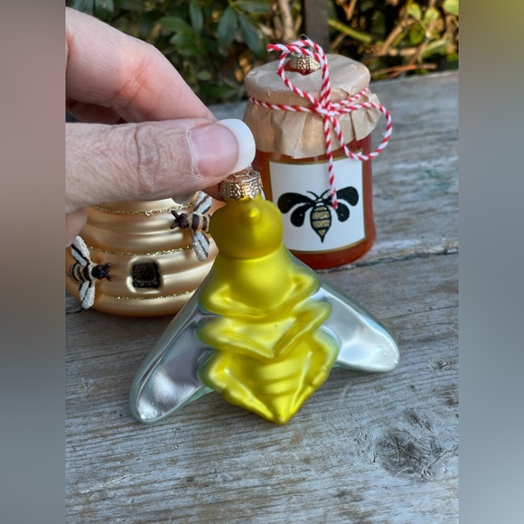 Martha Stewart glass honey bee ornaments - Picture 2 of 6